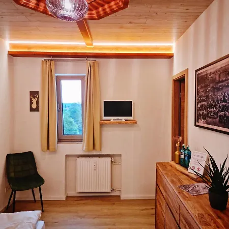 بيت ريفي Wirtshaus Zum Loewen 3*