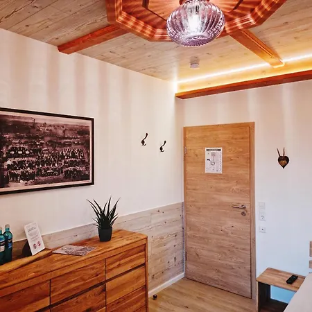 Värdshus Wirtshaus Zum Lowen Steinenbronn