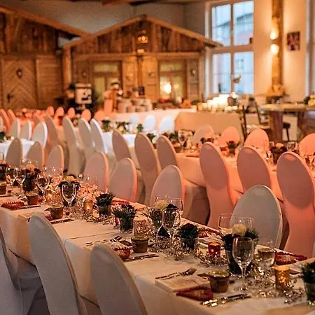 Wirtshaus Zum Loewen بيت ريفي