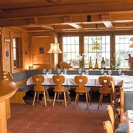 Wirtshaus Zum Loewen بيت ريفي 3*