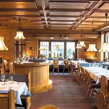 Wirtshaus Zum Loewen بيت ريفي Steinenbronn